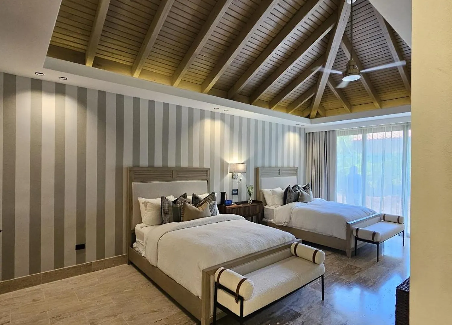 Modern Villa With Maid And Pool In Casa De Campo Los Cajuiles