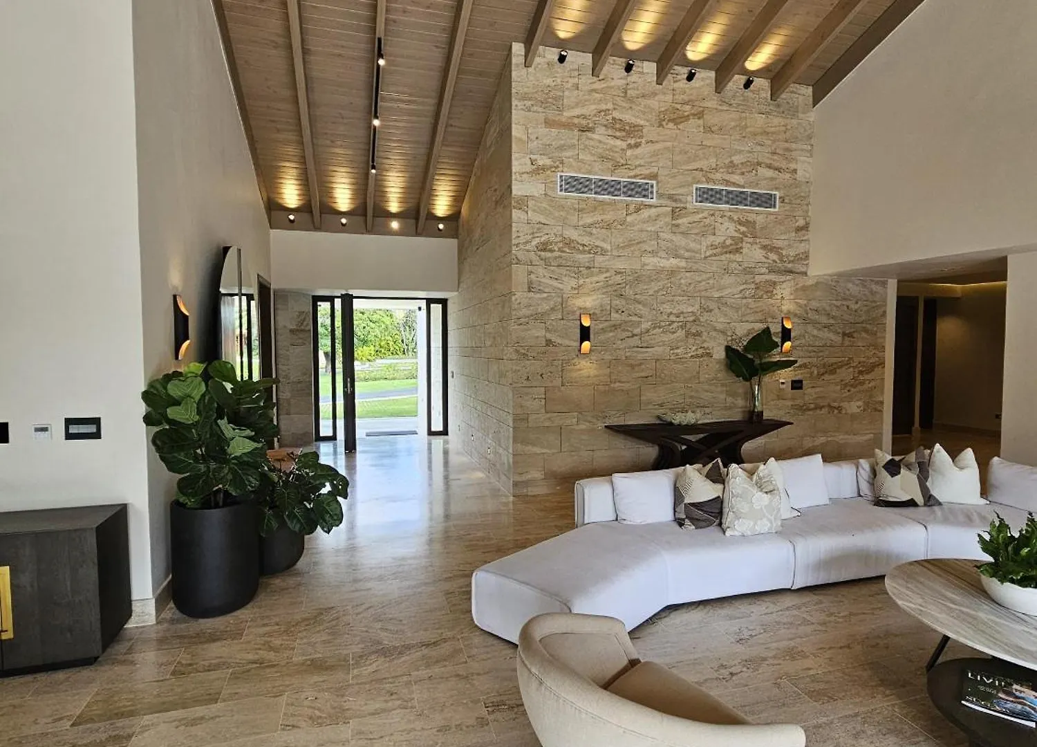 Modern Villa With Maid And Pool In Casa De Campo Los Cajuiles 0*,