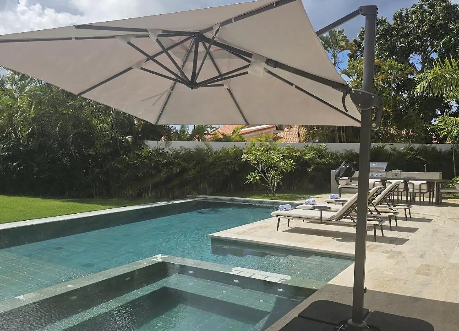 Modern Villa With Maid And Pool In Casa De Campo Los Cajuiles