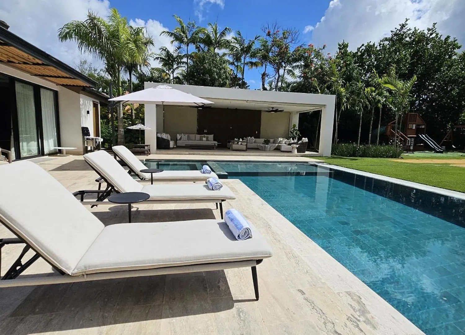 Modern Villa With Maid And Pool In Casa De Campo Los Cajuiles